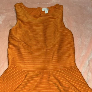 Bison orange gestreiftes ärmelloses Schößchen Damen Top Größe Small - Bild 1 von 4