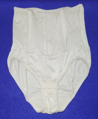 FAJA BRAGUITA De Colección BALI Marfil BRILLANTE SATINADO Gancho y Ojo Cintura Alta Modeladora Talla M Foto 1 de 4