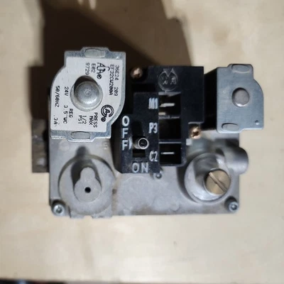 Válvula de gas para horno White-Rodgers EF32CW200A 36E24-209 Foto 1 de 3
