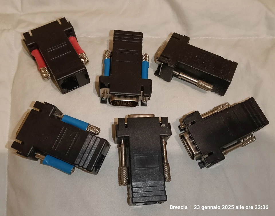 ADATTATORE CONVERTITORE DA VGA MASCHIO A LAN RJ45 EXTENDER - Immagine 1 di 1