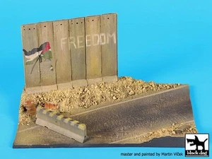 Black Dog 1/72 Israeli Street Section with Concrete Wall & Jersey Barrier D72035 - Picture 1 of 1