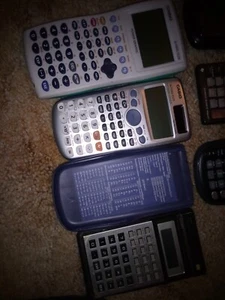 3 CALCULADORAS CASIO FUNCIONANDO FX-9750G PLUS POWER GRAPH, FX-115ES PLUS Y FX-310 - Imagen 1 de 3