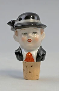 9986394-d Lindner-Porzellan Flaschen-Ausgießer Schwarzwald-Mann handbemalt H8cm - Picture 1 of 2