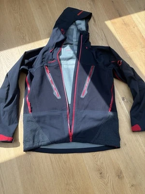 Mammut Herren Skijacke in Größe L schwarz/rot in gutem gebrauchten Zustand - Bild 1 von 4