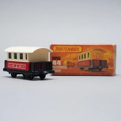 Matchbox new 44 Passenger Coach Eisenbahnwagon Superfast in OVP 1.135GEO - Bild 1 von 4