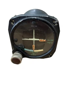 Flugzeug & Hubschrauber Localizer & Gleitweganzeige Modell 888 Typ 3YZ - Bild 1 von 4