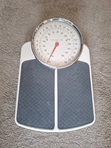 Mechanical Traditional Bathroom Scales - Picture 1 of 2