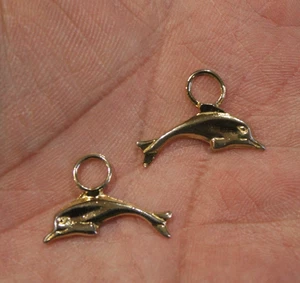 Vintage Gold Tone Dolphin Pendant - Picture 1 of 4