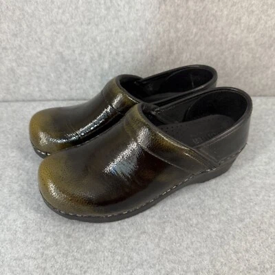 Zuecos de charol Sanita para mujer talla 38 EE. UU. 7 negros verdes zapatos cómodos sin cordones Foto 1 de 4