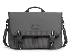 NEW Tumi TUMI SPORT DESCENDER Bike Messenger Crossbody Bag - DARK OBSIDIAN - Picture 1 of 9