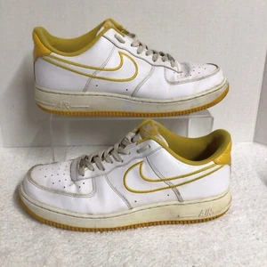 Nike Air Force 1 Low '07 amarillo ocre 2018 talla 11,5 para hombre blanco y amarillo - Imagen 1 de 10