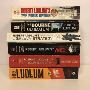 Robert Ludlums Paperback book lot Of 6 Books - Picture 1 of 3