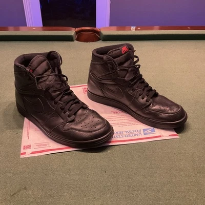 Air Jordan 1 Retro Alto OG 'Triple Negro' 2017 Talla 12 Bueno Usado Raro Auténtico Foto 1 de 4