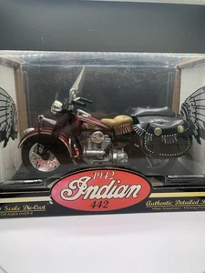 Tootsie Toys 1942 Indian Motorcycle 442 Die-Cast Model WITH SADDLE BAGS 1996 - Picture 1 of 4