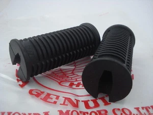 Foot Peg Footrest Rubber Honda Dream 250 305 C72 CA72 CS72 C77 CA77 CS77 C71 C76 - Picture 1 of 1