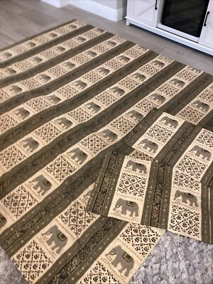 Colcha James Thompson patrón elefante africano con dos fundas de almohada 100x90" Foto 1 de 4