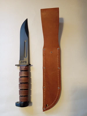 Cuchillo de hoja fija con funda de cuero Ka Bar USA cabeza de perro Foto 1 de 4