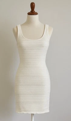 Vestido Vaina Ralph Lauren Etiqueta Negra Sin Mangas Crema Acanalado Tejido Talla Pequeña Foto 1 de 4