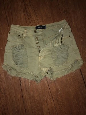 Pantalones Cortos MINKPINK Talla XS Verde Oliva Denim Envejecido Con Botones Foto 1 de 3