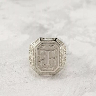 Подарочное кольцо мужское тяжелое персонализированная печатка серебро 925 с гравировкой буквой #011 - Изображение 1 из 4