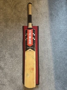 Bate de cricket Nicolls Kronus 900 gris PVP £425 - Imagen 1 de 5