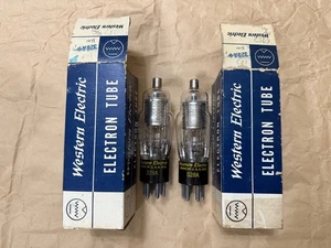 #2 Par de tubos Western Electric 328A vintage (similares a 310A) Nuevo de Lote Antiguo - Imagen 1 de 4