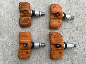 OEM Used (4) Huf TPMS Set 433mhz - Porsche 911 Carrera Cayman 997.1 99760602102 - Picture 1 of 12