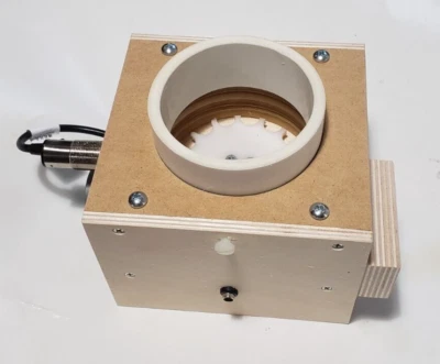 Levantador de bolas Pachinko Machine Rockston Cyclone Pachinko eleva más de 25 pies de altura  Foto 1 de 4