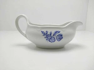 Porcelain Gravy Boat ~Arabia Finland~VTG white blue flowers - Picture 1 of 7