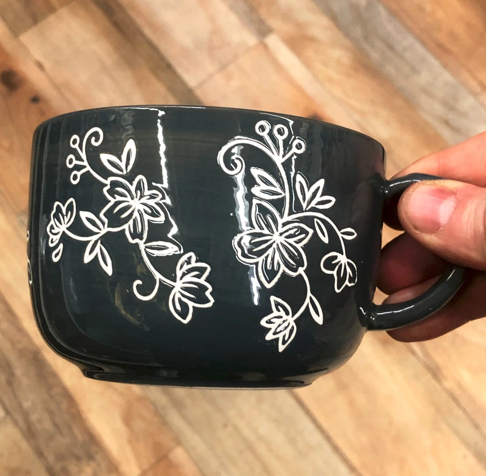 Nueva taza de sopa de cerámica Temptations con diseño de encaje floral 18 oz, d/w y m/w seguro Foto 1 de 1