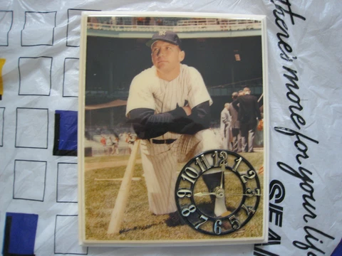 Vintage Mickey Mantle New York Yankees Wall Clock Still Works Cover
