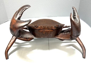 Vintage Large Hand Carved Wooden Crab Trinket/Stash Box Realistic - Picture 1 of 14