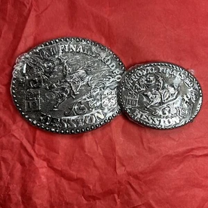Hesston NFR 1988 Matching Adult And Youth Set! Neu! Papa/Mama und ich Schnallen! - Bild 1 von 5