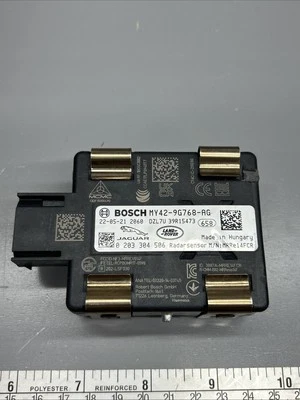 OEM 2022 LAND ROVER DISCOVERY CRUISE CONTROL DISTANCE RADAR SENSOR MY42-9G768-AG - Image 1 of 4