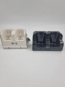Wii 2er Set Ladestationen (für Teile) - Bild 1 von 1