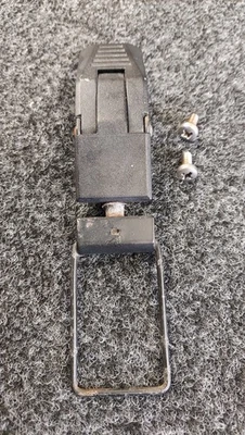 DUCATI 600SS 750SS 900SS 91-99 PETROL FUEL TANK MOUNT SNAP CATCH — 第 1/3 张图片