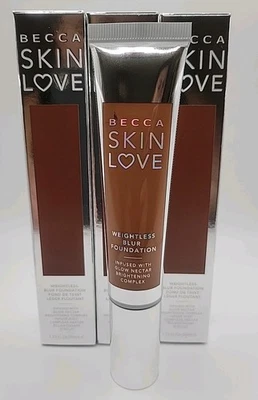 3 x BECCA * SKIN LOVE * WEIGHTLESS BLUR FOUNDATION * Walnut * 3 x 1.23 oz * BNIB - Image 1 of 4