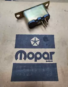 Nuevo de Lote Antiguo 1972-88 Dodge D-W 100 200 300 Camión B Van Faro Relé Mopar 3489950 OEM - Imagen 1 de 8