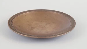 Just Andersen (1884-1943). Ciotola circolare Art Decò in bronzo patinato. Circa 1930 - Foto 1 di 6