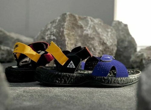 SANDALI DA UOMO NIKE ACG AIR DESCHUTZ TAGLIA UK 7 UK 9 UK 10 (CT3303 400)