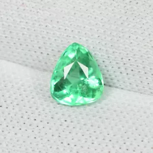 0.51 Cts Best Crystal Color From Colombia Natural Emerald Pear.... !!!!! - Picture 1 of 2