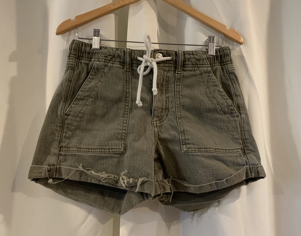 American Eagle Shorts Womens 4 Army Green Drawstring Cargo Utility Stretch - Image 1 of 3