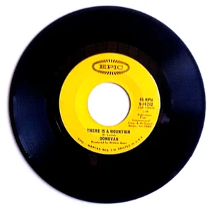 DONOVAN - There Is A Mountain / Sand And Foam - Vinyl 45rpm 1st Press 1967 Pop - Picture 1 of 2