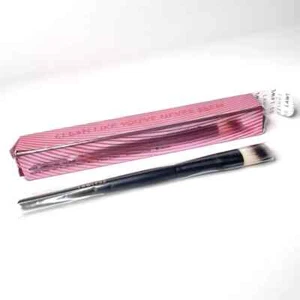 LAWLESS Conseal the Deal Synthetic ~ Concealer Brush ~ New in Box Free Shipping - Picture 1 of 4