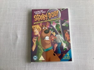 Scooby-Doo - Mystery Incorporated Season 1 - Volume 3 - Region 2 DVD - Foto 1 di 2