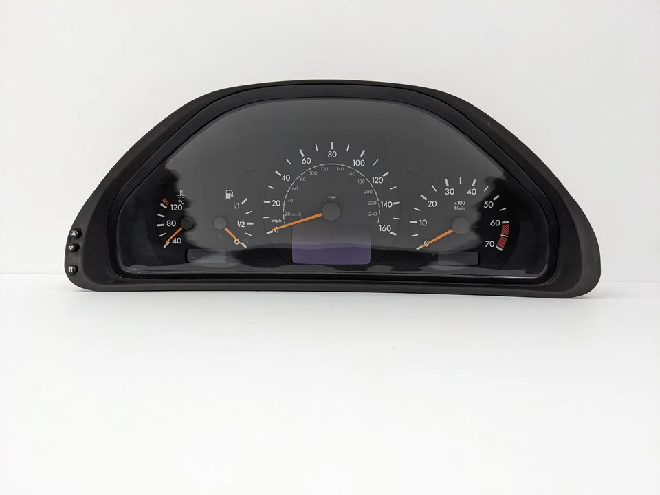 2000-2003 Mercedes W210 E320 Speedometer Instrument Cluster OEM 2105403311 Foto 1 de 4