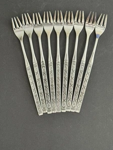 Oneida Distinction Stainless Lisbon Pattern Cocktail Forks Lot Of 9 RARE - Picture 1 of 5