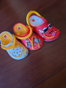 McDonald's Mini Crocs Sac Clip Happy Meal Box Motif Crocs 3 2024 - Photo 1 sur 9