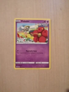Flabebe #71/203 SWSH Evolving Skies Common Pokemon 2021 TCG Card - Picture 1 of 3