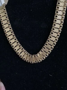 Sarah Coventry Vintage Gold Tone Flat Link Wide Fashion Necklace - Picture 1 of 7